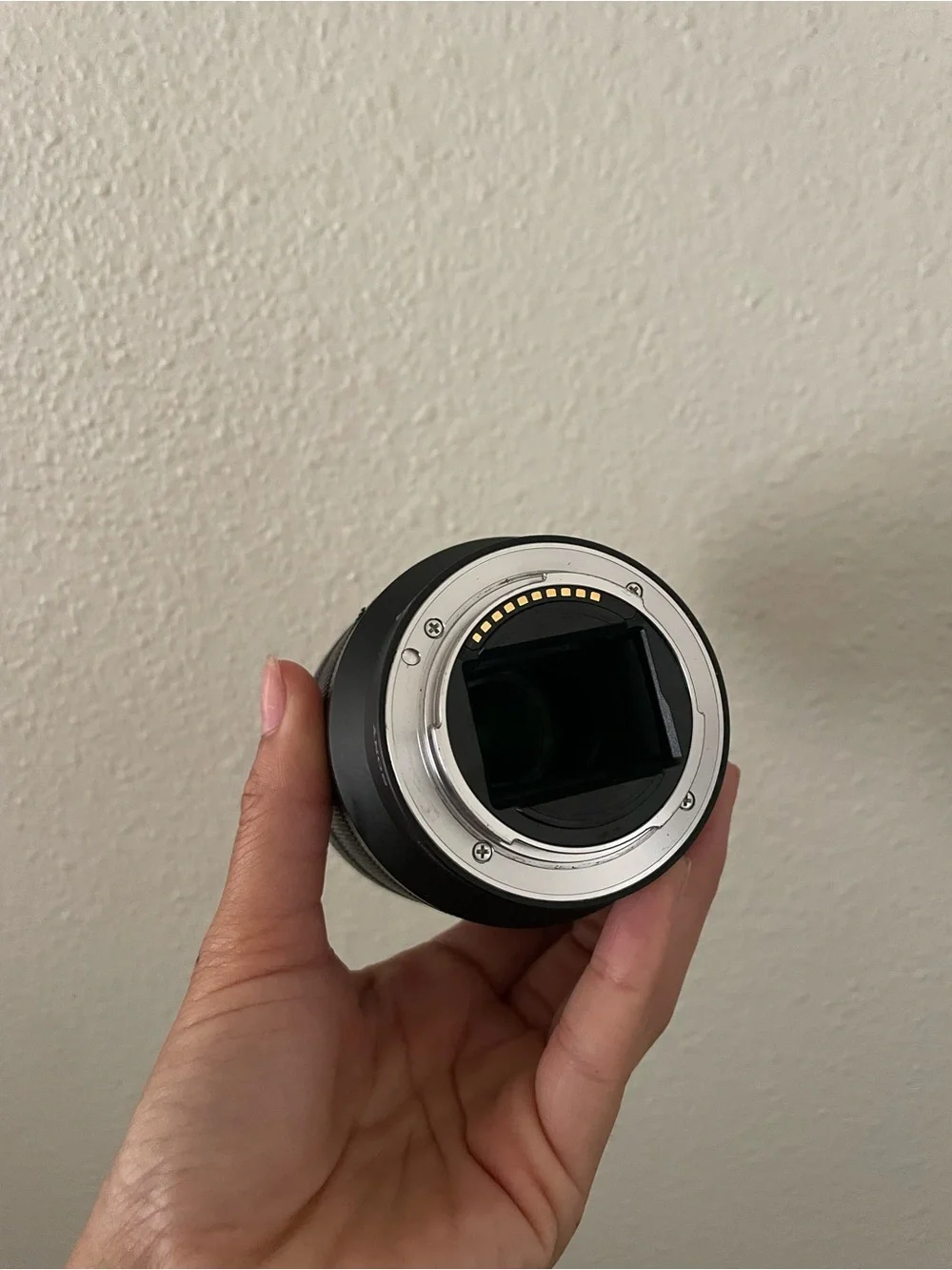 Sony Black FE 28-70mm f/3.5-5.6 Standard Zoom Lens